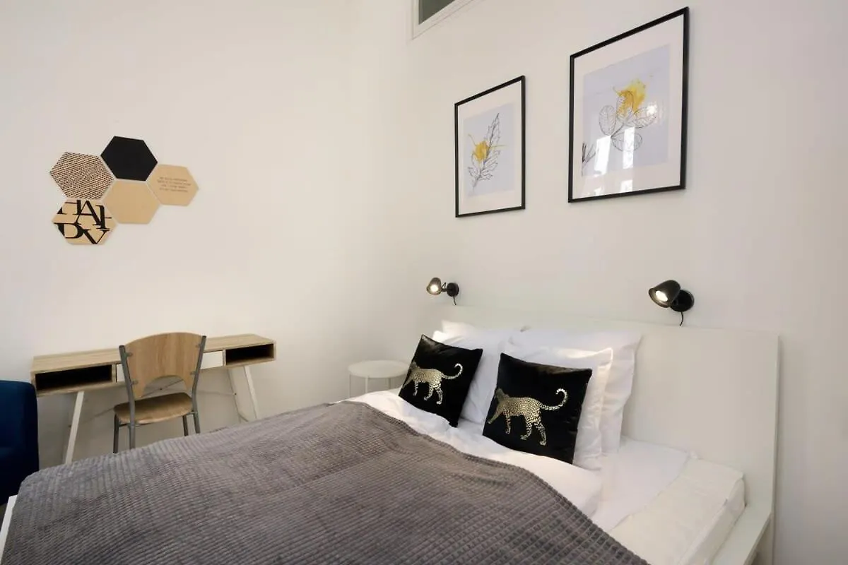 Central Large Cosy Apartment Budapeşte Macaristan