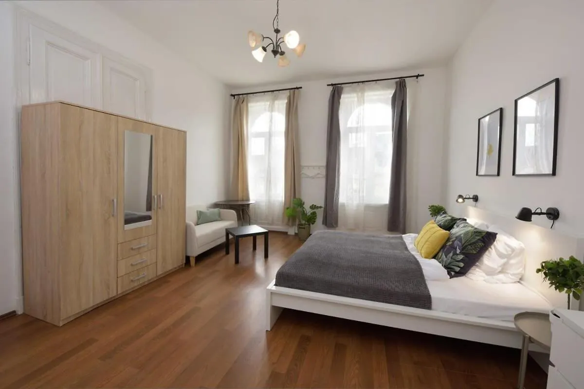 Central Large Cosy Apartment Budapeşte Macaristan